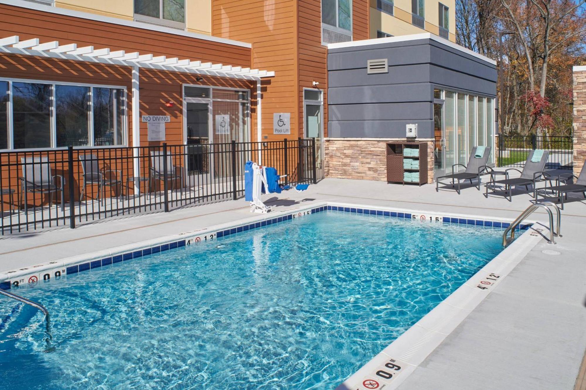 Fairfield Inn & Suites By Marriott Louisville Jeffersonville Exteriör bild